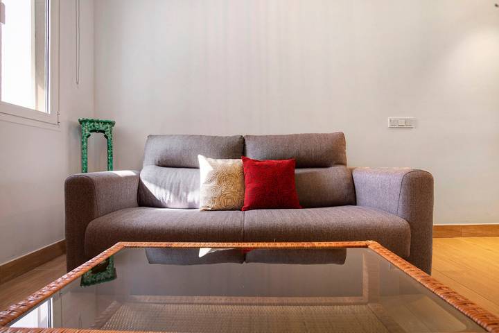 Apartamento entero, Casa de vacaciones Falco 3 con vistas al mar, terraza y Wi-Fi in Puerto de Corralejo, La Oliva