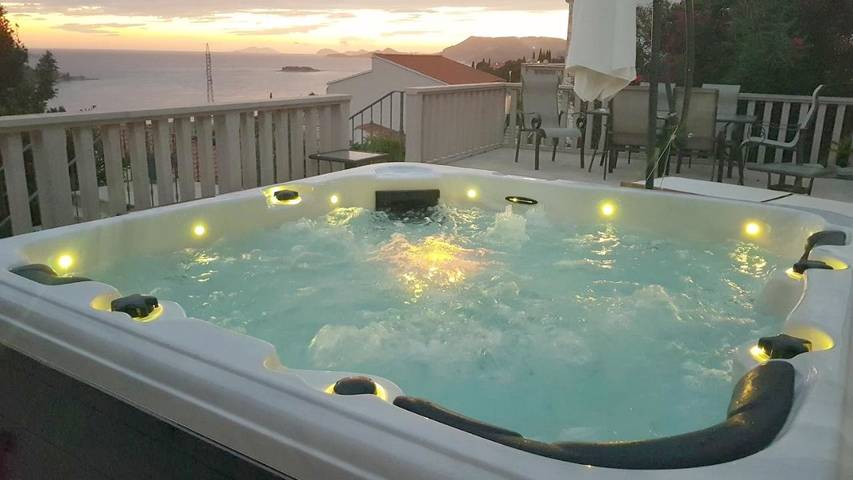 Villa pour 12 personnes, avec vue et jardin, animaux acceptés à Cavtat - 3