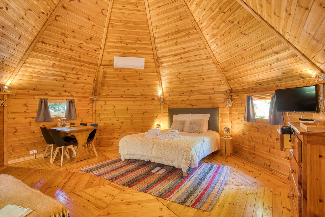 Grand Kota avec bain nordique privé – Cabane cosy, kota grill in Saint-Cybranet, Périgord Noir