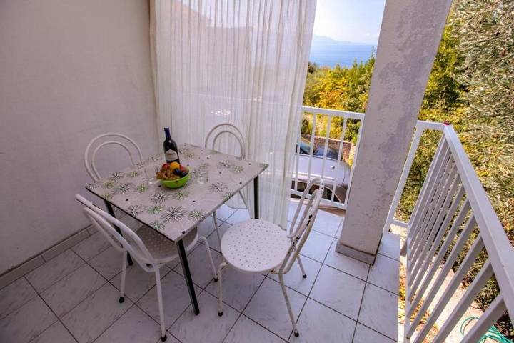 Maison d’hôte pour 3 personnes, avec terrasse à Podaca - 2