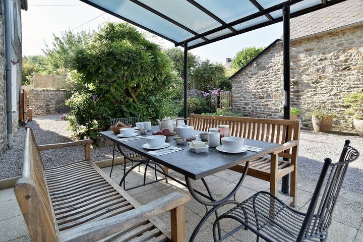 Location de vacances pour 6 personnes, avec Terrasse et Jardin à Pleudihen-sur-Rance - 2