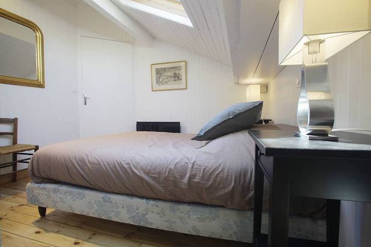 Location de vacances pour 10 personnes, avec jardin et terrasse à Conjux - 4