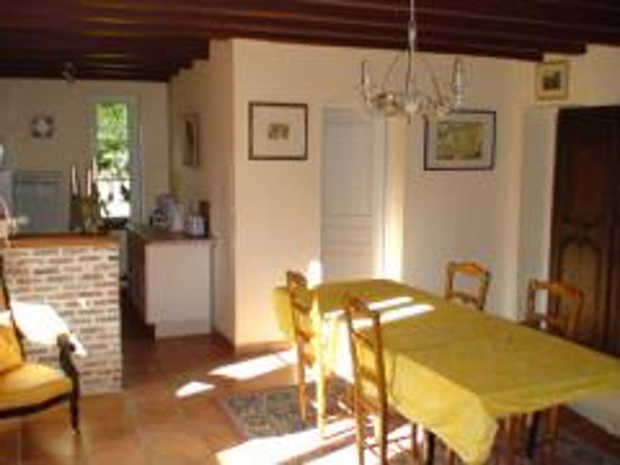 Gîte charmant avec jardin, cheminée, Wi-Fi, idéal pour randonnées et découvertes locales in Région de Montreuil