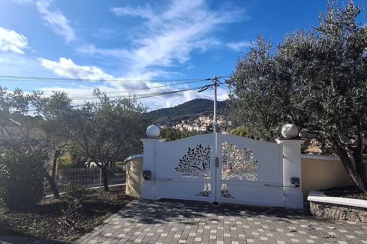 Villa pour 6 personnes, avec Terrasse et Jardin