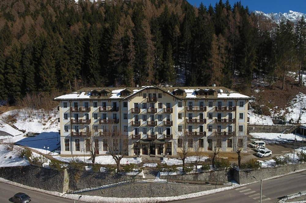 Entire apartment, Apartment in Ponte di Legno in Ponte di Legno (Town), Ponte di Legno