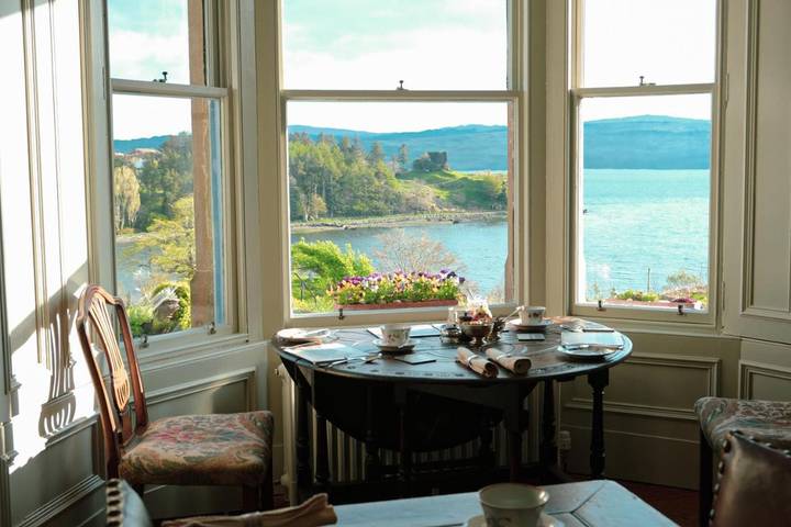 Holiday letting for 2 people, with view and garden on the Isle of Mull