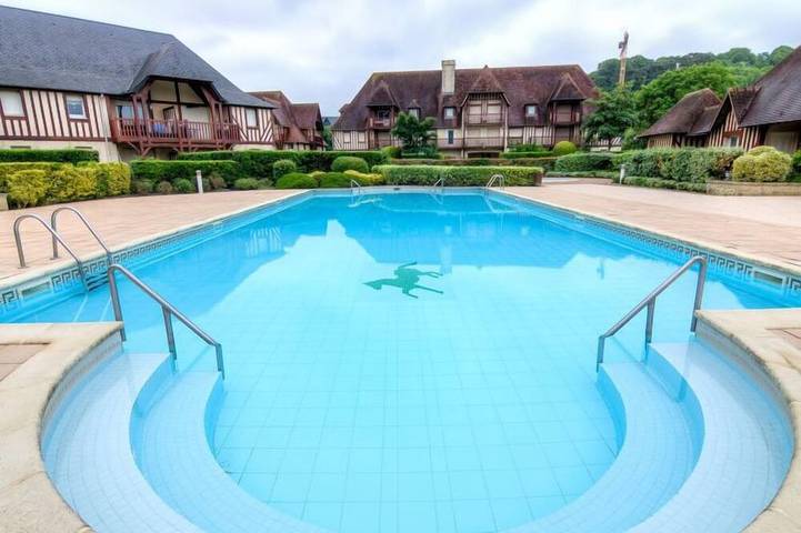 Maison de vacances pour 4 personnes, avec piscine à Deauville