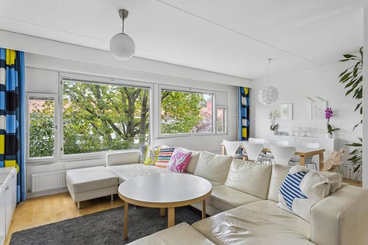 Apartament wakacyjny dla 6 osób, z Jacuzzi i Taras oraz Ogród i Sauna w Helsinki