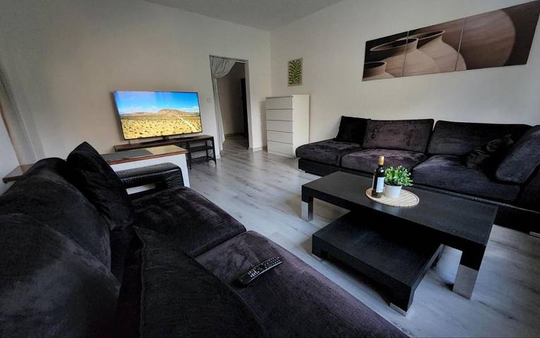 Apartamento para 10 personas, con balcón y vistas, Se admiten mascotas en Bratislava