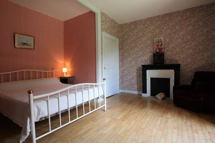 Gîte pour 8 personnes, avec jardin, animaux acceptés à Saint-Didier-sur-Doulon - 2