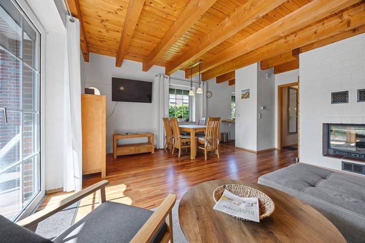 Ferienhaus für 4 Personen, mit Balkon und Terrasse sowie Garten und Sauna in Hooksiel - 2