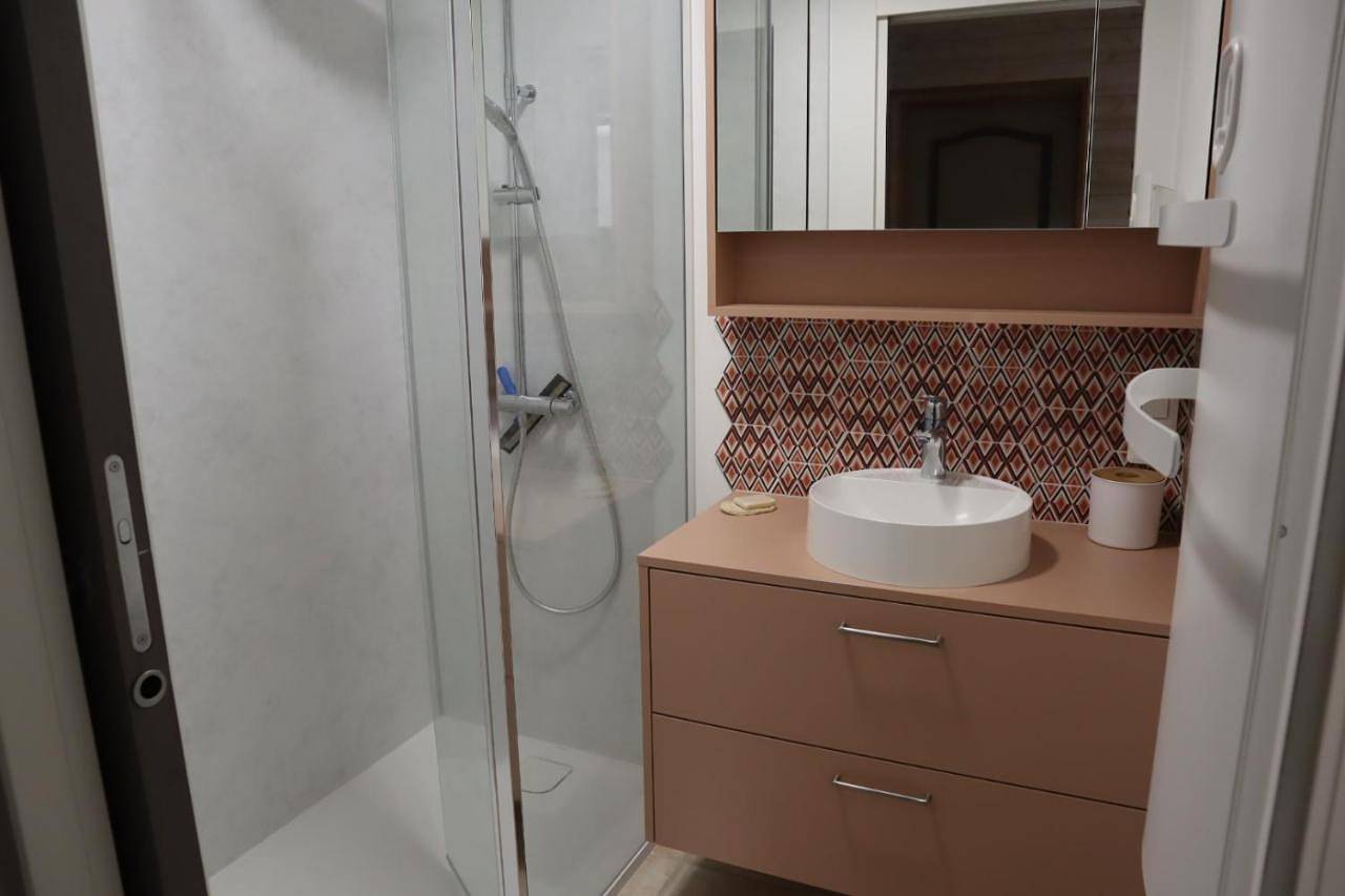 Appartement de vacances entier, Chambre, entrée indépendante, Sdb privée in Cugand, Vallée de la Loire