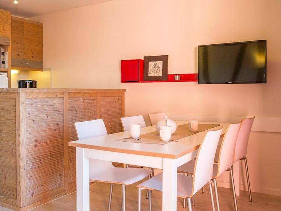 Pierre & Vacances Résidence Le Clos d'Eguisheim - Apartment 6 persons - - 1 bedroom + 1 sleeping alcove in Eguisheim, Parc naturel régional des Ballons des Vosges