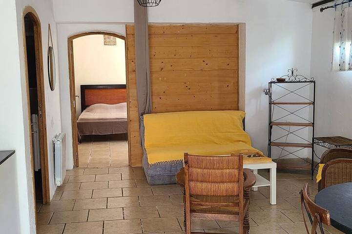 Location de vacances pour 4 personnes, avec piscine ainsi que terrasse et jardin, animaux acceptés à Gagnières - 4