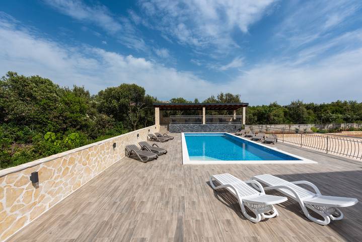 Ferienwohnung für 4 Personen, mit Balkon und Pool in Split-Dalmatien - 3