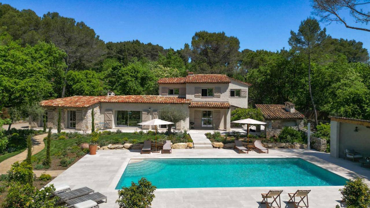 Mas La Roca in Roquefort-les-Pins, Côte méditerranéenne (France)