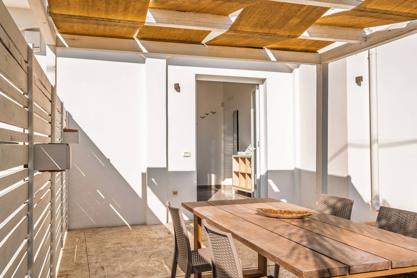 Casa Vacaciones 'Arvèa – Lux Coastal Essence' con Terraza Compartida, Wi-Fi y Aire Acondicionado in Torre Lapillo, Golfo de Tarento