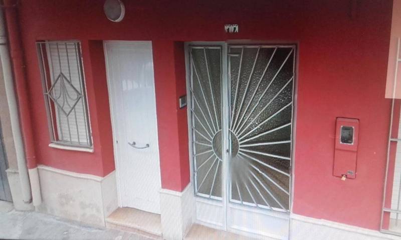 Casa de vacaciones para 6 personas, con terraza además de vistas y jardín - 1