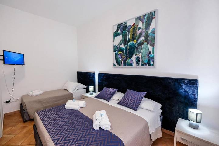 B&b per 4 persone, con Terrazza e Panorama a Macari