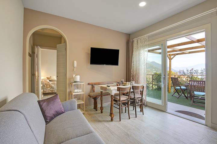 Ferienwohnung für 3 Personen, mit Seeblick und Terrasse in Salò - 3