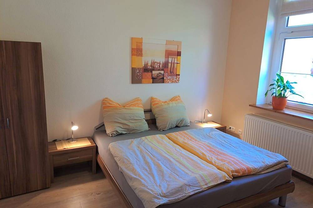 Ganze Wohnung, Ferienwohnung 1, 30 qm, 1 Schlafzimmer, max. 2 Personen in Lindow, Ruppiner Seenland