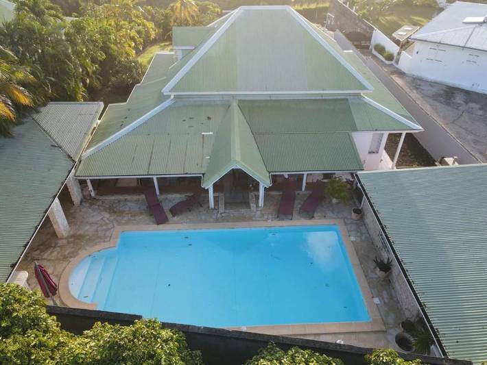Villa pour 10 personnes, avec piscine et jardin ainsi que vue et terrasse