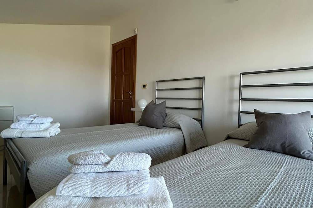 Ganze Wohnung, Vacation House Villa Raffaella - Surrounded by greenery two minutes from the center in Lanciano, Chieti Provinz