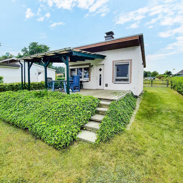 Bungalow für 4 Personen, mit Terrasse und Garten in Plau am See