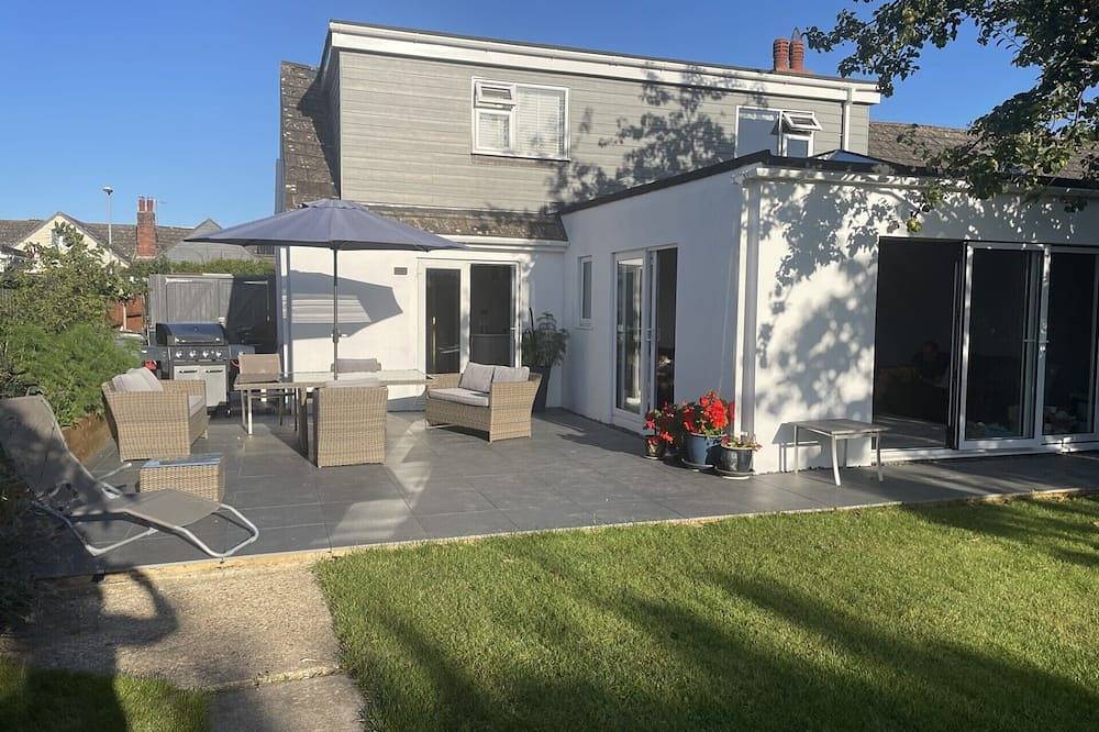 Prime location by the beach and New Forest  4 bedroom, 3 bathrooms in Dorset