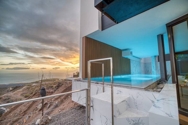 Holiday rental for 7 people, with Balcony and Garden in Adeje
