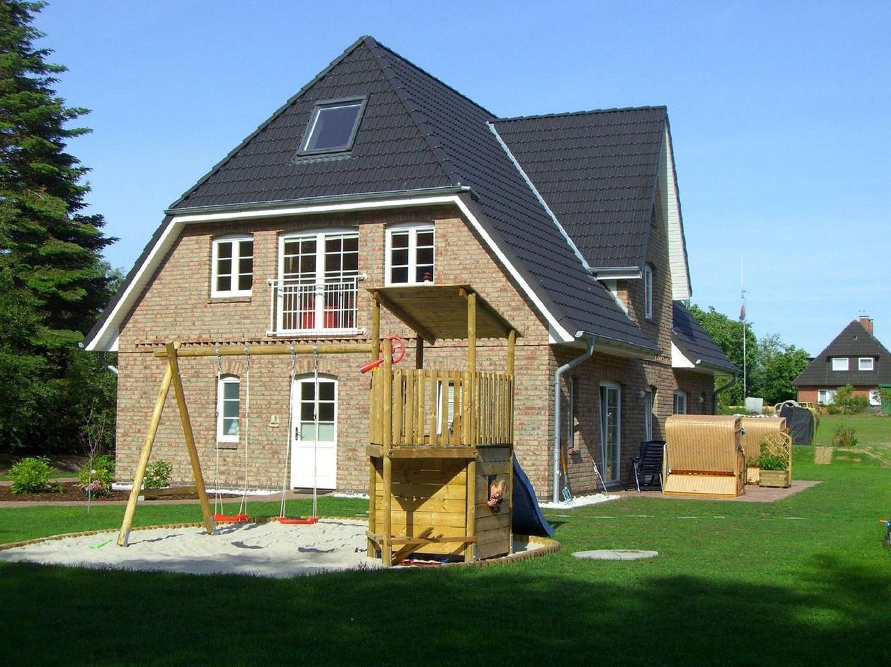 Ganze Wohnung, Ausguck: Hüs in Lee auf Amrum, Waldnähe, Garten, Kinderspielplatz für Kinder, Sauna, Wlan in Nebel, Amrum
