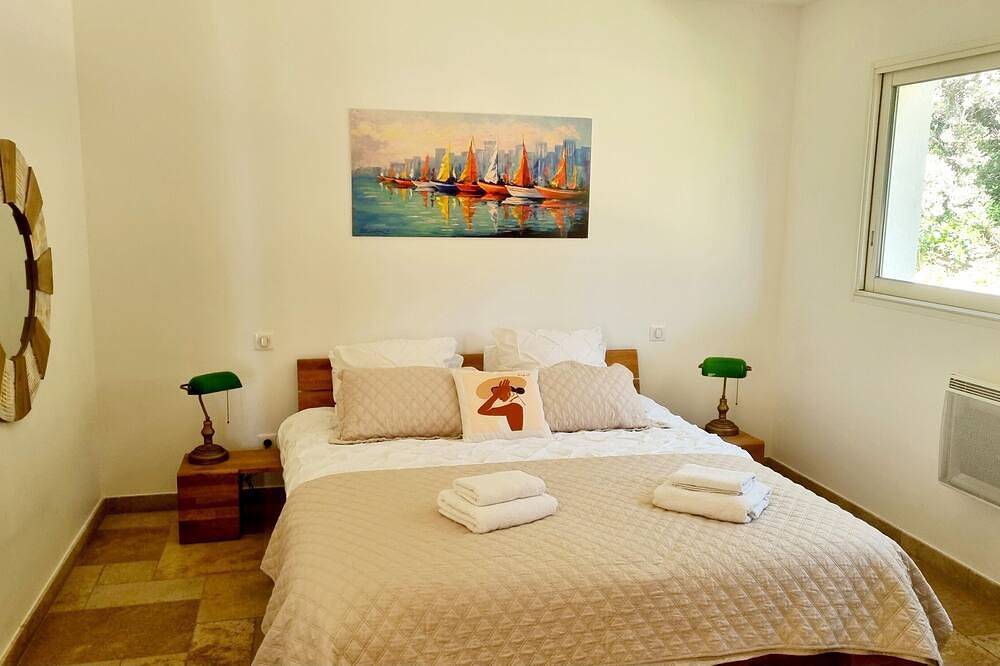 Grande Villa Vue Imprenable 1,5km Plage & Centre Ville Proche Saint Tropez in Sainte-Maxime, Région de Draguignan