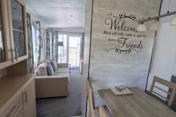 Static Caravan for 6 People in Towyn, Conwy region, Photo 4