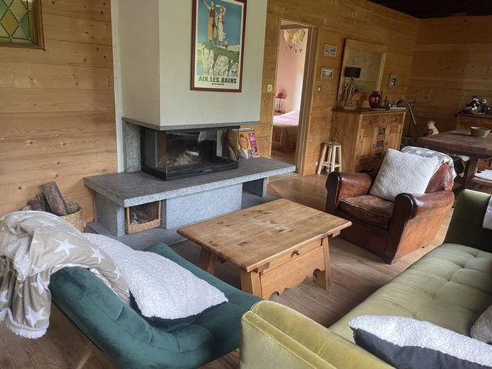 Gîte pour 10 personnes, avec jardin et balcon à Montcel - 4