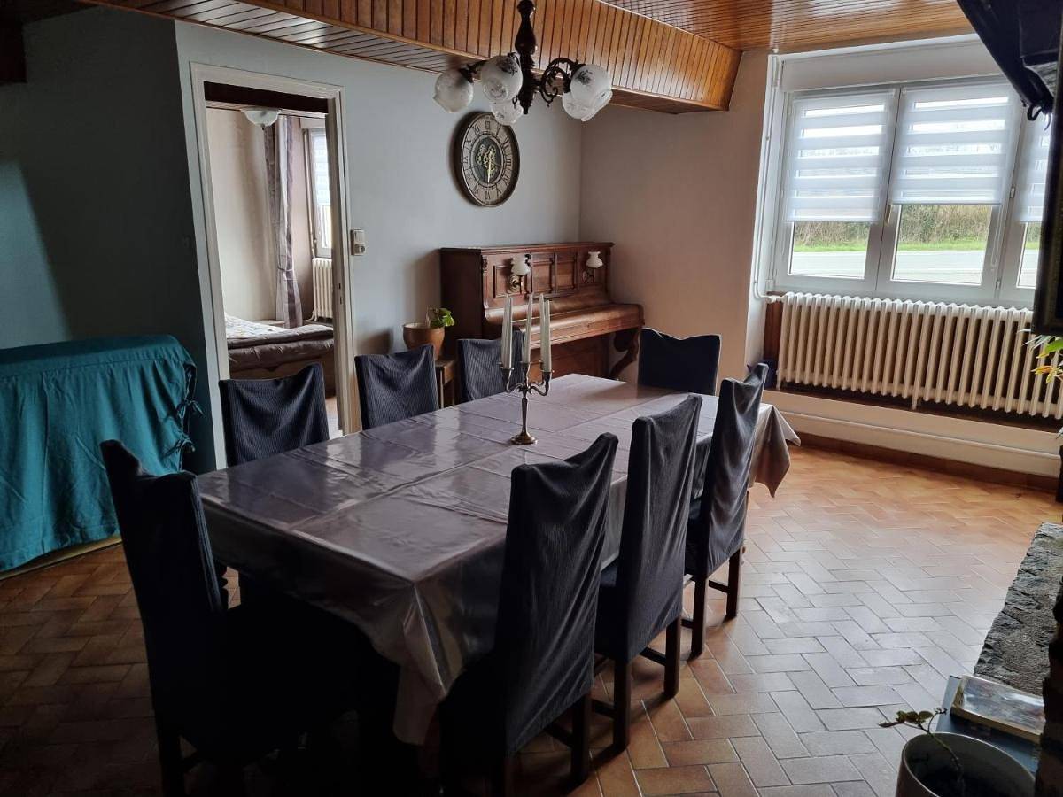 Gîte "Les Faucons" in Pré-en-Pail, Parc naturel régional Normandie-Maine