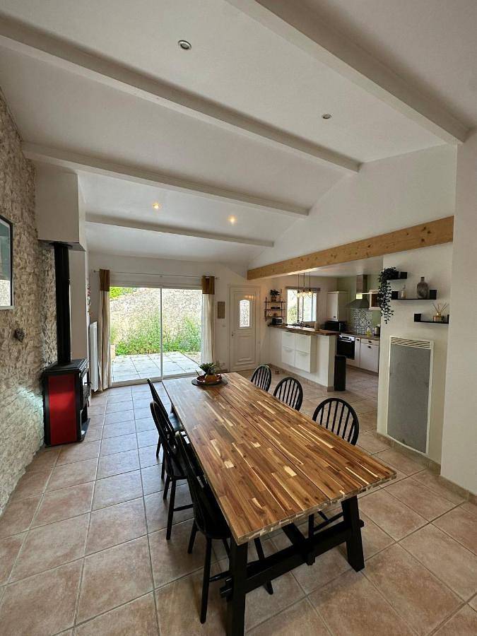 Location de vacances pour 6 personnes, avec terrasse et jardin à Saint-Sulpice-de-Royan - 2