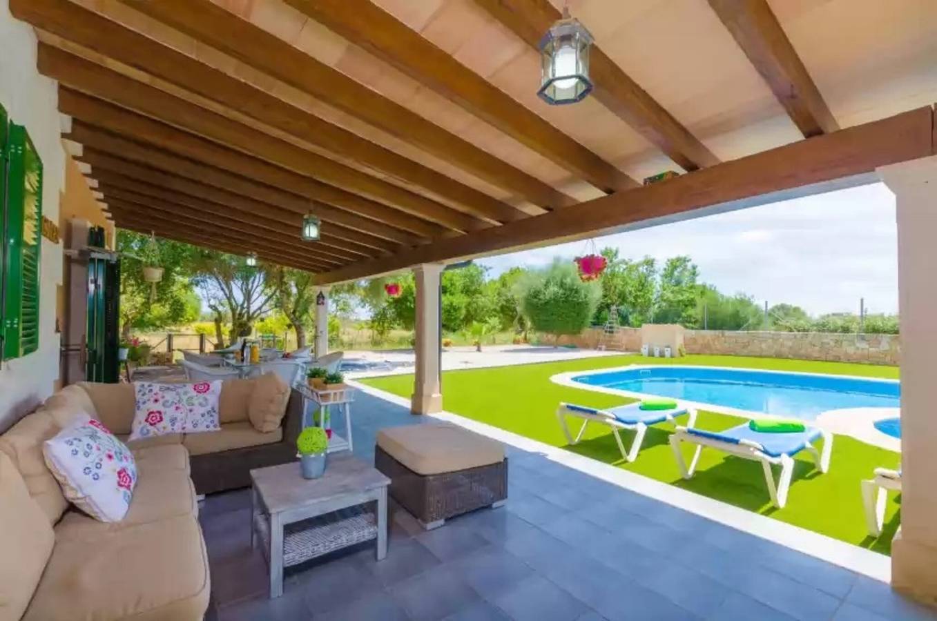 Villa 'Sa Sargantana' with Private Pool, Private Terrace and Wi-Fi in Llucmajor, South Majorca