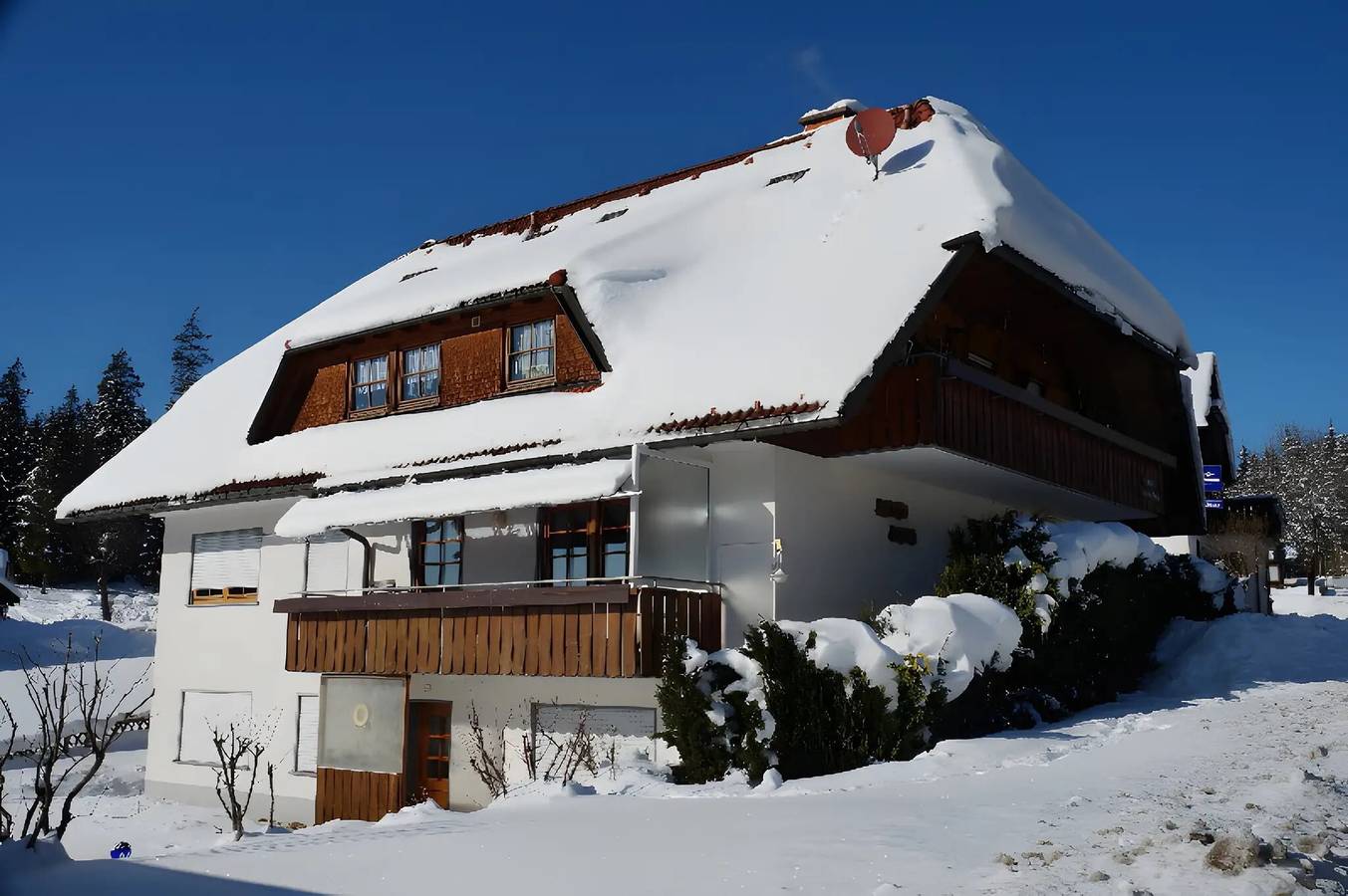 Zimmer „Vogelnest“ mit Gemeinschaftsgarten und Wlan in Friedenweiler, Südschwarzwald