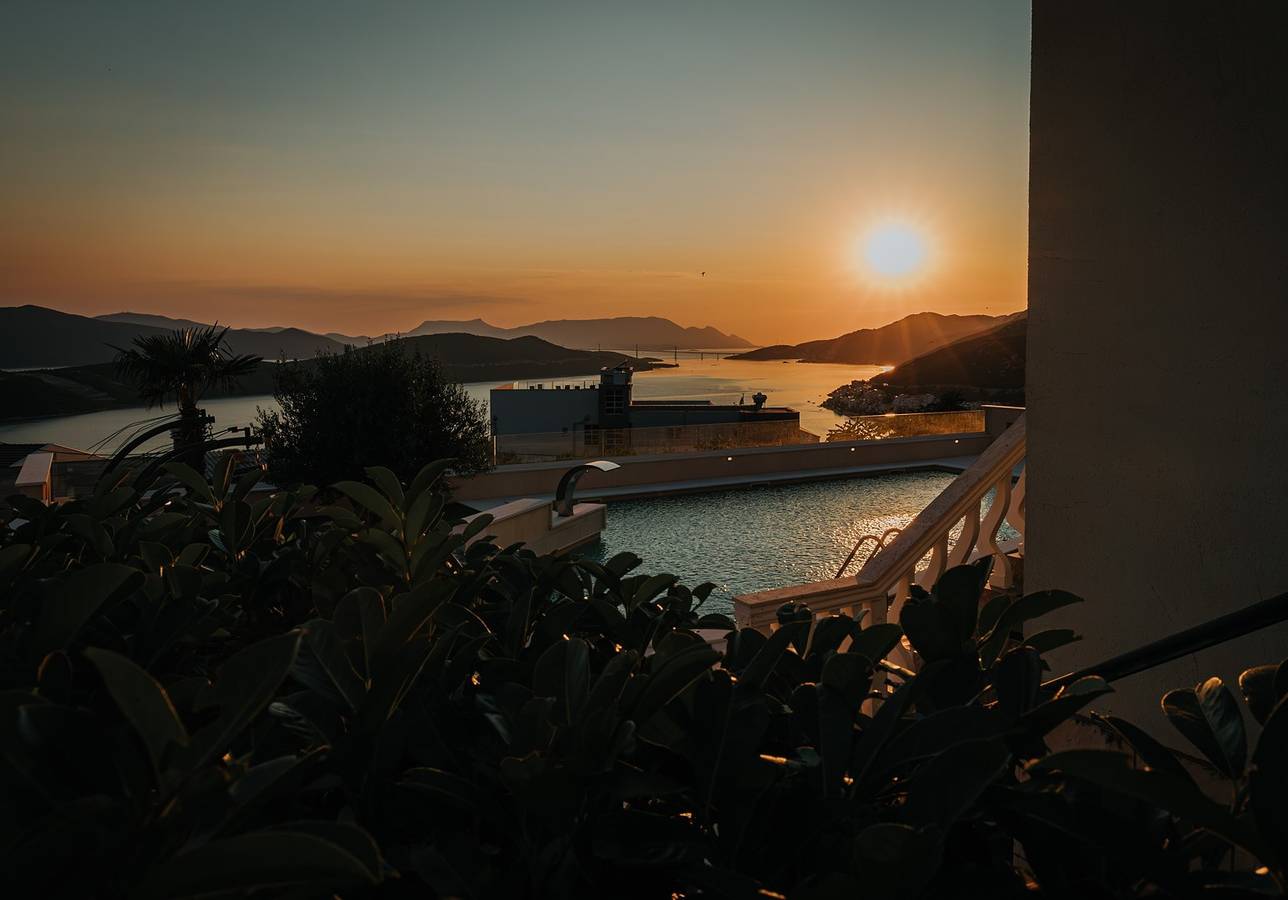 Ganze Wohnung, Ferienwohnung für 8 Personen mit Pool in Neum, Bosnien und Herzegowina