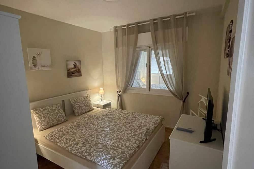 Entire apartment, Apartment with sea view in Torrevieja in Mar Azul Torrevieja, Torrevieja
