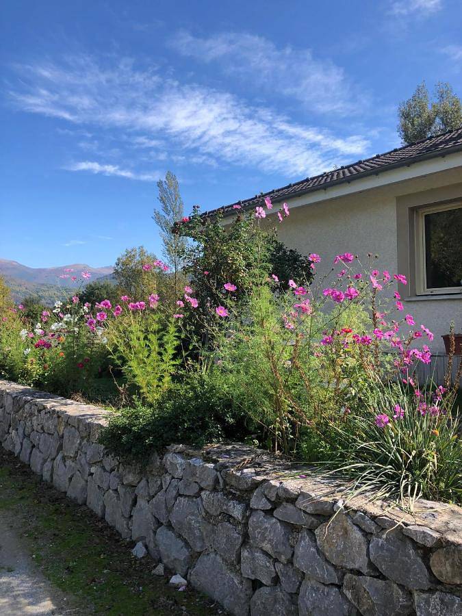 Villa pour 8 personnes, avec vue ainsi que terrasse et piscine, animaux acceptés dans l' Ariège - 4