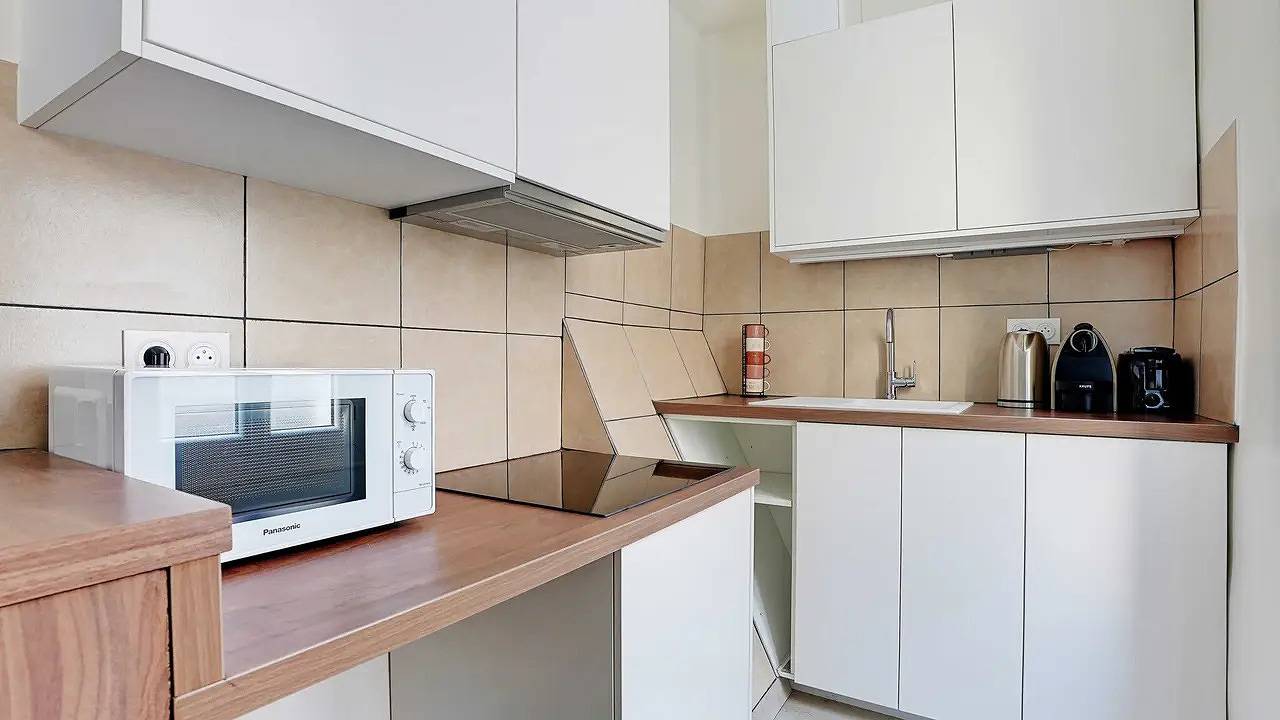 Entire holiday apartment, Holiday apartment for 5 people in Levallois-Perret, Hauts-de-Seine