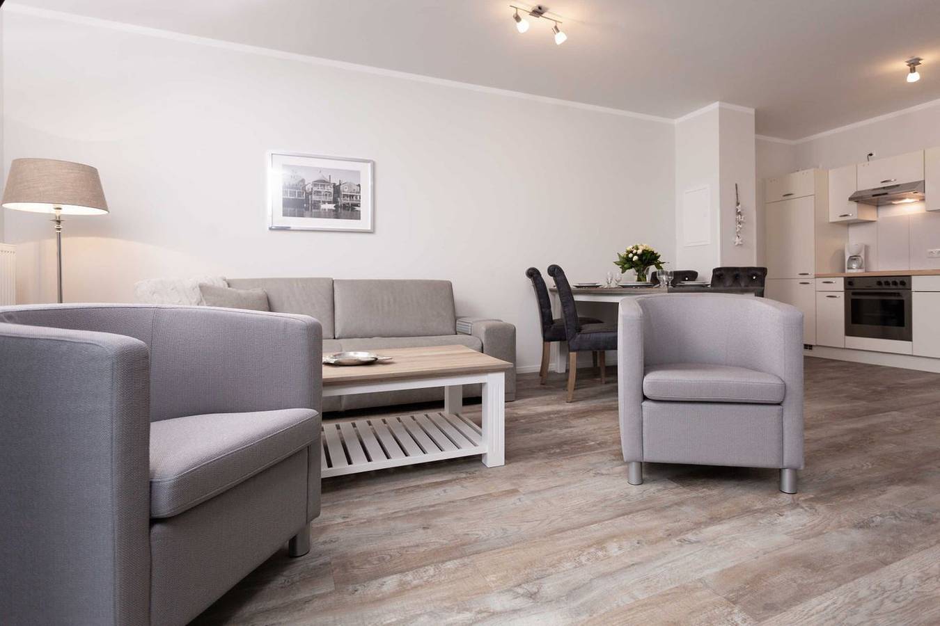Ganze Wohnung, Moderne Ferienwohnung in Strandnähe mit Sauna, Fitnessraum und Fahrstuhl im Haus in Ostseebad Binz, Binz