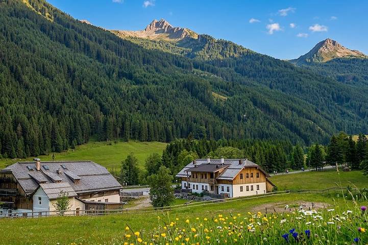 Ferienhaus für 19 Personen, mit Balkon