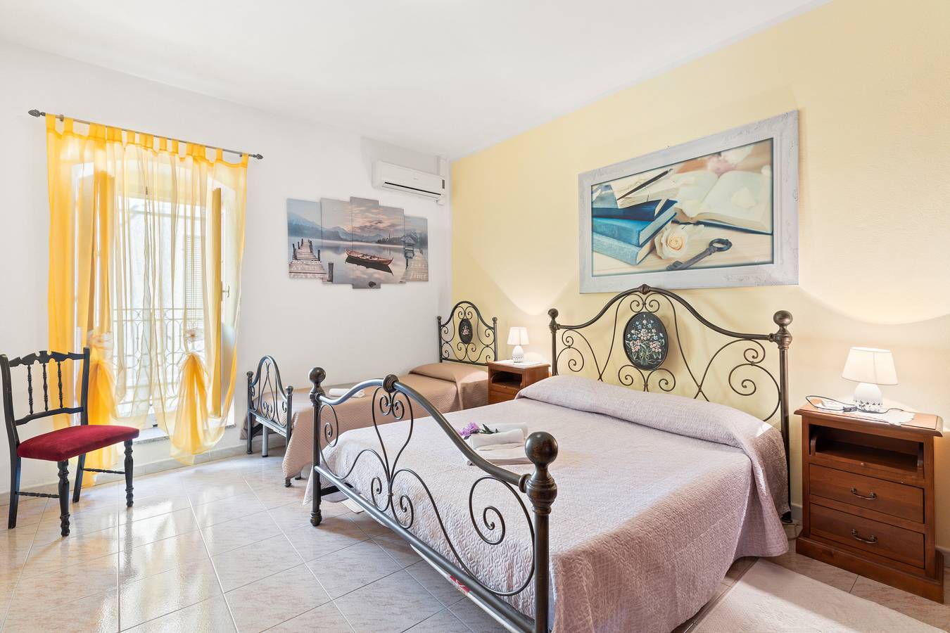 Holiday Home 'Dimora' with Mountain View, Wi-Fi and Air Conditioning in Scano di Montiferro, Sardinia