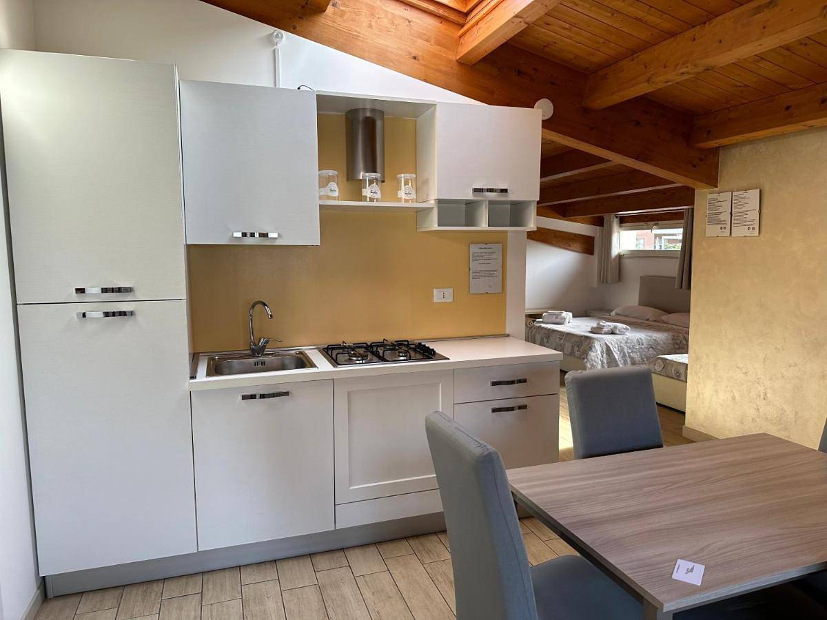 Studio with Balcony in Pescara, Province de Pescara