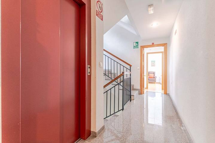 Apartamento entero, Refugio en Güéjar Sierra Terraza, vistas y confort in Entorno de Sierra Nevada, Güejar Sierra