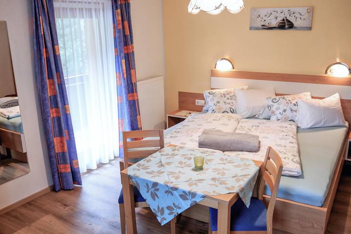 Hütte für 4 Personen, mit Balkon und Terrasse sowie Garten am Großglockner - 4