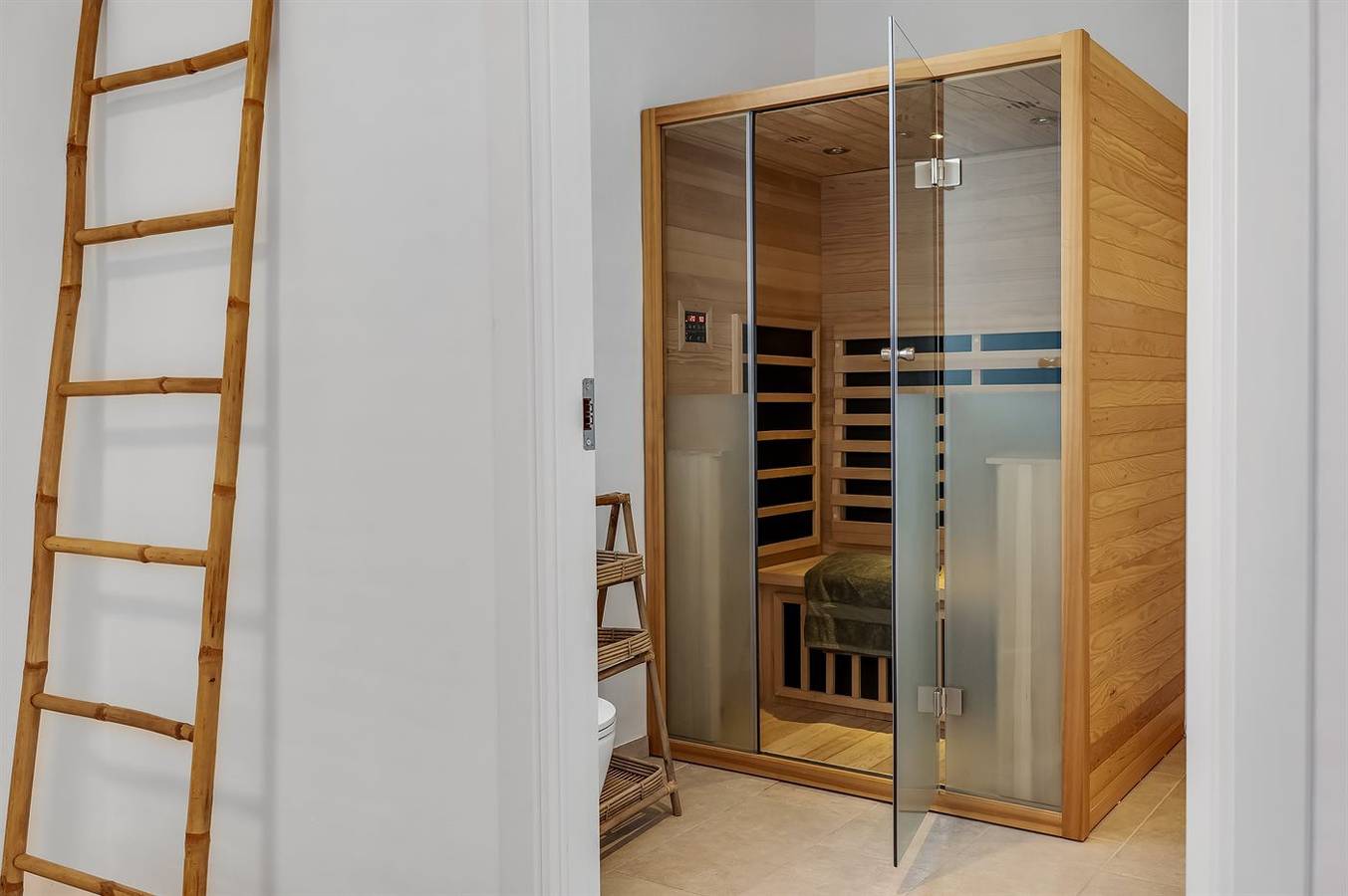 Pet friendly home in Blokhus with sauna in Hune, Jammerbugt