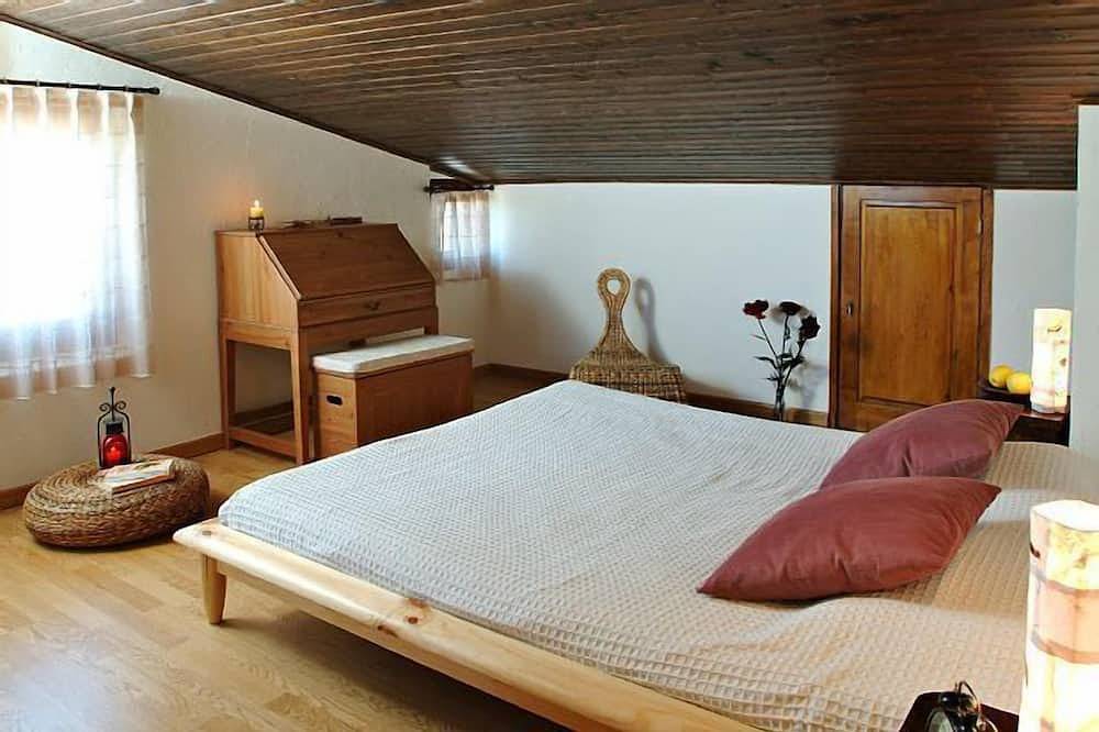 Self catering La Ginesta rural for 20 people in Canyelles (Barcelona), Garraf